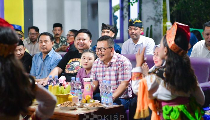 Bupati Amirudin Apresiasi Warga Desa Tirtasari Kecamatan Toili, Lestarikan Gebyag Kuda Lumping