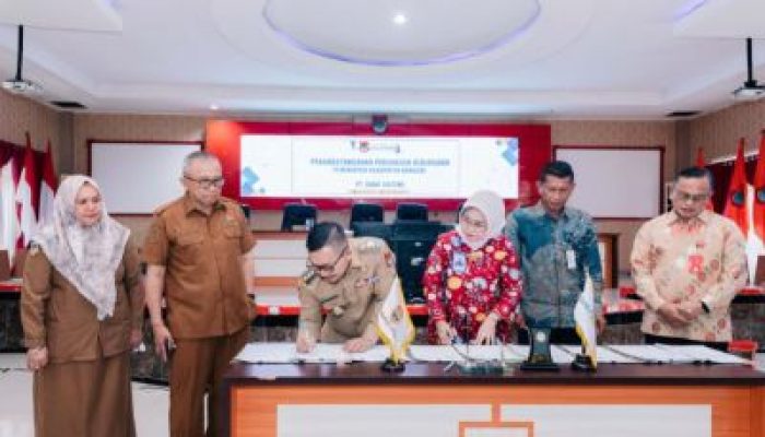 Pemkab Banggai dan PT Bank Sulteng, Teken Kerja Sama Implementasi SP2D Online