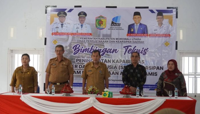 Asisten II Setda Morut, Buka Bimtek Peningkatan Kapabilitas SDM Kearsipan Dalam Pengelolaan Arsip Dinamis