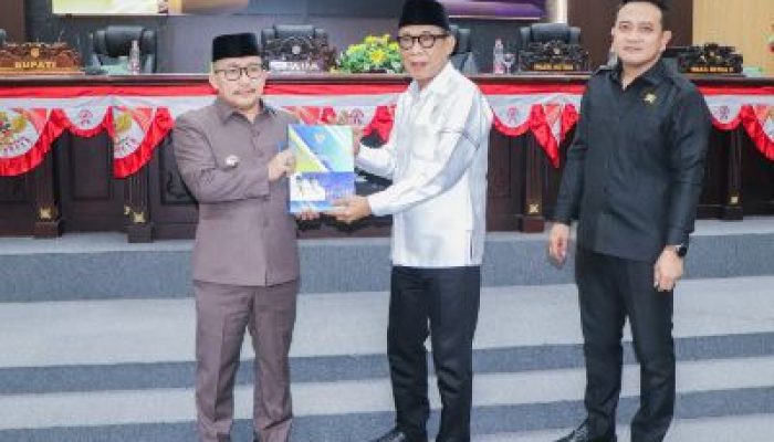 Pemerintah Daerah Bersama DPRD Banggai, Sahkan Raperda Perubahan APBD Tahun Anggaran 2025
