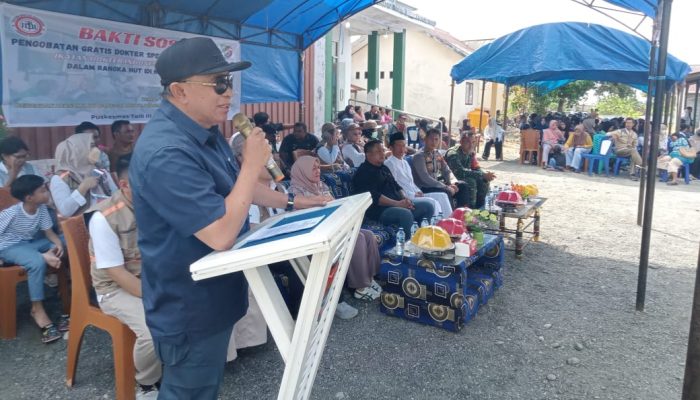 Wakil Bupati Banggai Buka Kegiatan Pengobatan Gratis Dokter Spesialis dan Khitanan Massal HUT IDI ke-75 di Toili Barat