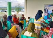 Pemberdayaan Ekonomi Masyarakat Tim Fakultas Teknik Universitas Tadulako Memperkenalkan Olah  Limbah Plastik