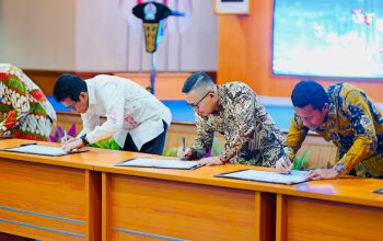 Bupati Banggai Ikut Menandatangani Komitmen Bersama Pembangunan Meritokrasi Instansi di BKN RI