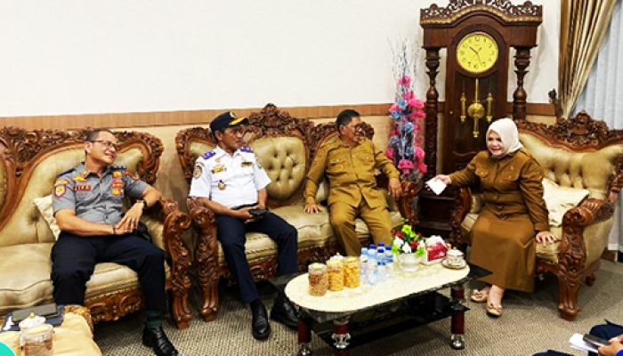 Pemda Poso Lakukan Pertemuan Dengan Pemda Tojo Una Una Bahas Soal Transportasi Udara