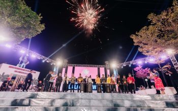 Pesona Harmoni Banggai, Dalam Festival Teluk Lalong 2025