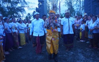 Bupati Banggai Hadiri dan Tutup Karya Agung Umat Hindu Tahun 2025, di Desa Sari Buana Toili Jaya