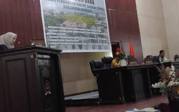 Pemda dan DPRD Banggai Bahas Raperda Strategis, Tujuh Fraksi Sepakat Lanjut ke Tahap Berikutnya