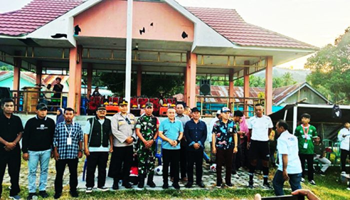 Wali Kota Palu Hadiri Pembukaan Turnamen Sepak Bola Tua Molangke Cup Antar Desa Se-Sulteng