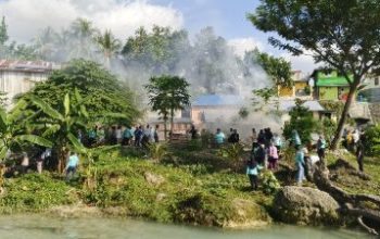 Rangkaian Hari Bhakti PU Ke-80, Dinas PUPR Banggai Gelar Senam Pagi dan Bersih Sungai Bantaran Kelurahan Simpong