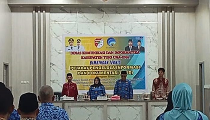 Wabub Tojo Una Una Menekankan beberapa hal penting saat beri sambutan pada Bimtek Pengelolaan Informasi
