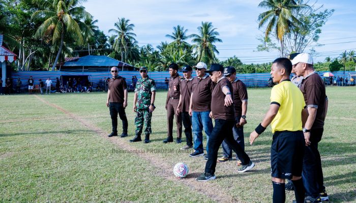 Wakil Bupati Banggai Buka Turnamen Sepakbola Piala Bupati 2026 di Bunta