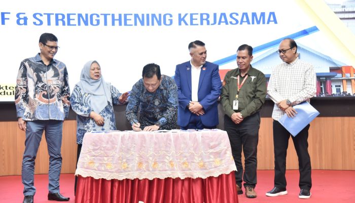 Plt. Direktur RSUD Luwuk Wakili Bupati Banggai, Pada Launching Program PPDS Fakultas Kedokteran Untad Palu
