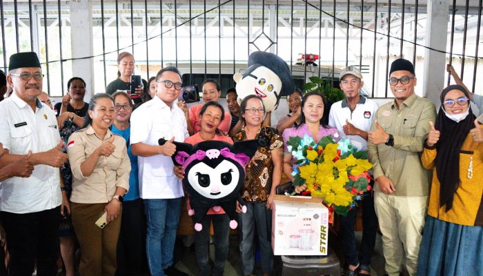 Empat Tahun BKK Menggerakkan Desa : Bupati Delis Serahkan Dukungan Pengembangan Usaha di Petasia Barat
