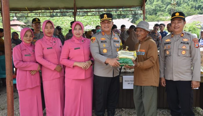 Antusias Warga Padati Gerakan Pangan Murah Ramadan, di Mako Polres Morowali Utara