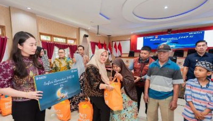BNI Cabang Luwuk Gandeng Dinas Sosial Banggai Salurkan 350 Paket Sembako Jelang Idul Fitri
