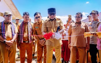 Resmikan Pustu dan Gedung SDN BimorJaya, Bupati Delis Beberkan Upayanya Melobi Pusat Untuk Menutupi Kekurangan Anggaran