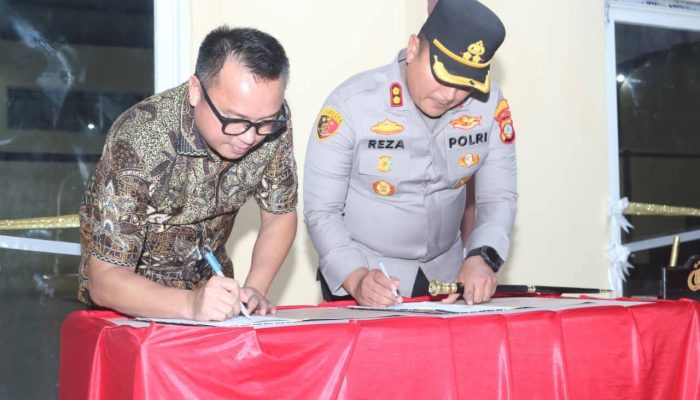 Bupati Delis Sambut Kapolda Sulteng, GOR Dhira Brata Polres Morut Diresmikan
