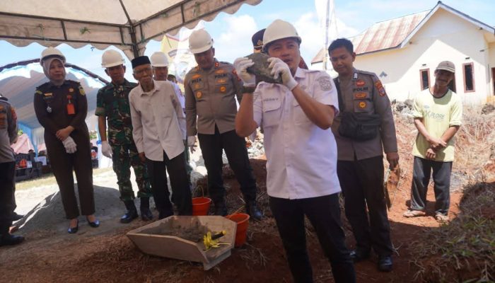 Bupati Morut Yang Diwakili Oleh Kadis Kominfo, Menghadiri Peletakan Batu Pertama Polsubsektor Petasia Barat