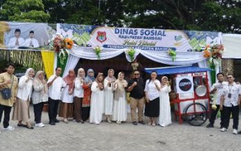 Dinsos Banggai Hadir di Halal Bihalal dan Festival Ketupat, Sajikan Ketupat dan Bakso Mandiri UMKM Untuk Masyarakat