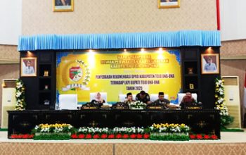 DPRD Tojo Una-Una Gelar Rapat Paripurna Penyerahan Rekomendasi LKPJ Bupati Tahun 2025