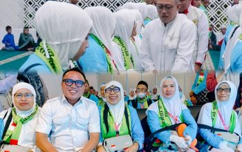 Bupati dan Wakil Bupati Lepas Jamaah Haji Morowali Utara, Titip Doa Untuk Daerah dan Keselamatan Perjalanan
