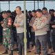 Hari Buruh di Morowali Utara Berjalan Aman, Kapolres Salat Jumat Bersama Serta Bagikan Makanan dan Minuman Gratis Kepada Buruh