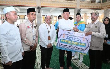 Sekda Banggai Lepas 160 Calon Jamaah Haji 1447 H/2026 M di Masjid Agung An-Nur Luwuk