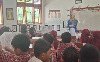PT Panca Amara Utama Gelar Program “Sahabat Mengajar” di SDN Inpres Sayembongin