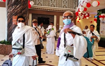 Menuju Armuzna: Di Antara Debu, Doa, dan Air Mata Isak Tertahan Yang Tak Terucap