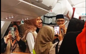 MENTERI HAJI DAN UMRAH RI.MELEPAS JCH KOLOTER 10 BPN