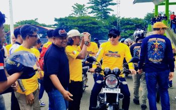 GEMURUH RAJA DI BUMI SIVIA PATUJU: KETIKA DERU MESIN MEMANGGIL DUNIA