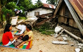 YAYASAN AL AZIZU TAPAK WALI INDONESIA PUSAT KENDARI SALURKAN BANTUAN KEMANUSIAAN KORBAN TERDAMPAK GEMPA DISULTENG