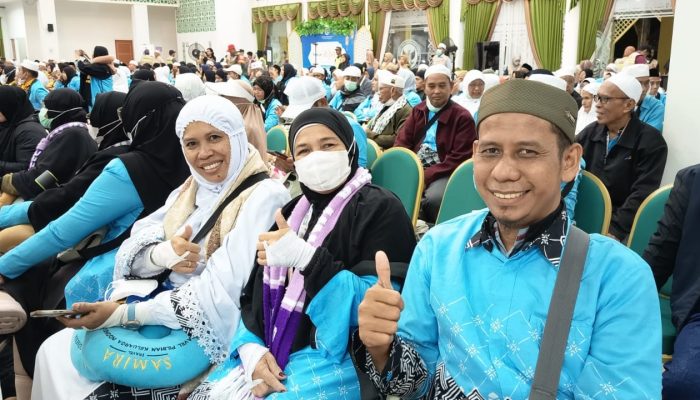 Jemaah Haji Tojo Una Una Kloter 10 Tiba di Balikpapan, Bersiap Terbang ke Palu