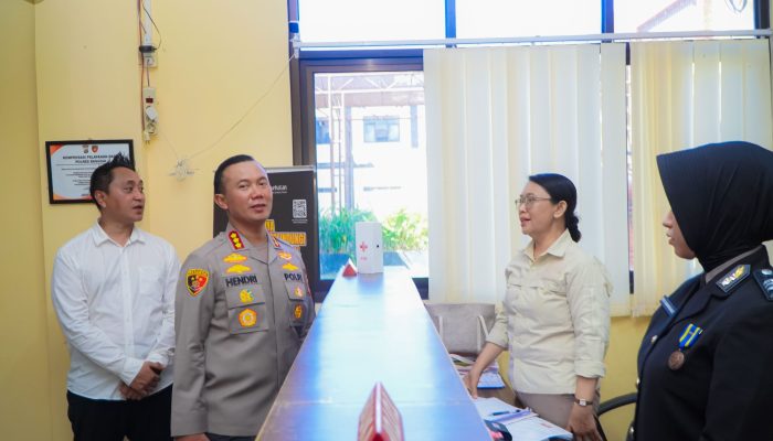 Usai Pisah Sambut, Kapolresta Banggai Cek Ruang Pelayanan Publik, Pastikan Kinerja Prima