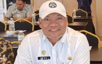 PUPR Banggai Lakukan Perbaikan Sementara Jalan Pesisir Arah Pantai Kilo Lima Jelang Idulfitri
