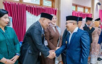 Bupati Amirudin Lantik I Dewa Supatriagama Sebagai Kadis PUPR Banggai