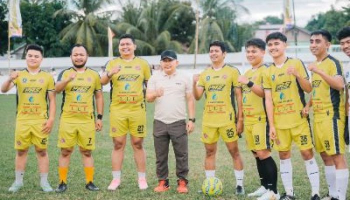 Bupati Amirudin Minta Askab PSSI Banggai Tegas Tindak Keributan di Turnamen Sepak Bola