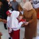 Pemkab Tojo Una-Una Salurkan 7.204 Seragam Gratis untuk Siswa PAUD, SD, dan SMP