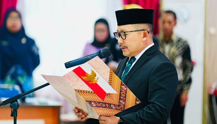 Bupati Banggai Lantik Enam Pejabat Pimpinan Tinggi Pratama, Tekankan Integritas dan Pelayanan untuk Masyarakat