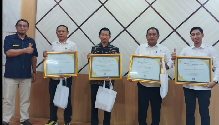 DPMD Kabupaten Banggai Raih Maleo Treasury Awards Sebagai SKPD Terbaik Pengelolaan Dana Desa