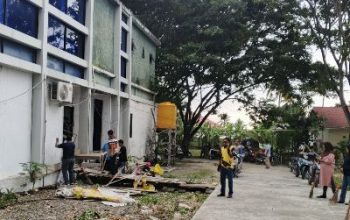Andi Rustam Pimpin Kerja Bakti, DLH Banggai Ajak OPD Budayakan Kebersihan