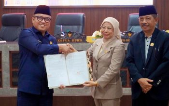 Hadiri Rapat Paripurna, Bupati Delis Bersama Ketua DPRD Warda Dg Mamala Sepakati Anggaran Perubahan APBD TA 2026