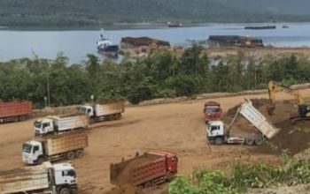 Hampir Setahun, Ratusan Tongkang Ore Nikel Siuna Disebut Tak Lagi Urus Clearance Kesehatan