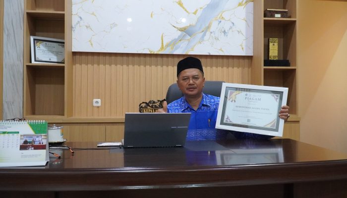 Kemenag Tojo Una-Una Raih Penghargaan Penyampaian LPJ dan Rekonsiliasi Terbaik Semester I 2026