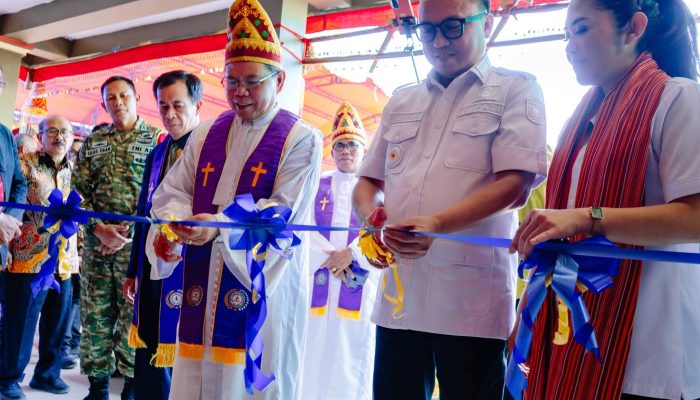 24 Tahun Menanti, Gereja KIBAID Jemaat Lasampi Akhirnya Ditahbiskan, Bupati Delis: “Jerih Payah Kita Tidak Sia-sia”