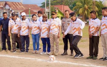 Wabup Djira Buka Turnamen Sepak Bola Bupati Cup Dalam Rangka HUT Ke-13 Morut