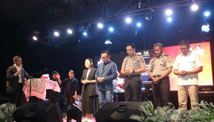 KKR Dalam Rangka HUT ke-13 Kabupaten Morowali Utara, Bupati Delis : Pembangunan Morowali Utara Butuh Topangan Doa Seluruh Masyarakat
