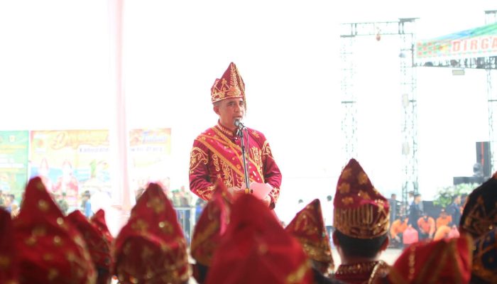 Gubernur Anwar Hafid Irup Upacara Peringatan HUT Ke-13 Kabupaten Morowali Utara
