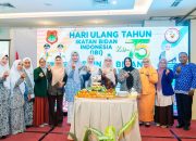 Peringati HUT IBI ke-75, Bidan Banggai Perkuat Komitmen Kawal Generasi Emas 2045