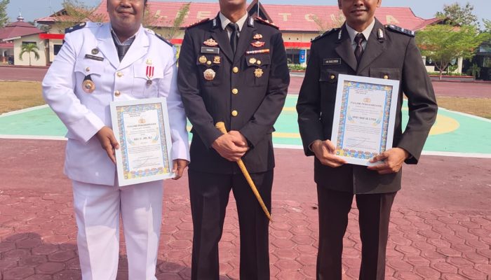 Sinergi Cegah Konflik: Lurah dan Bhabinkamtibmas Labiabae Raih Penghargaan Sumpah Pemuda dari Polres Tojo Una Una
